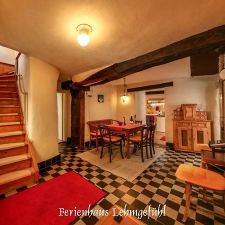 Lehmgefuehl, Design Vier, La Petite Maison Trèves Extérieur photo