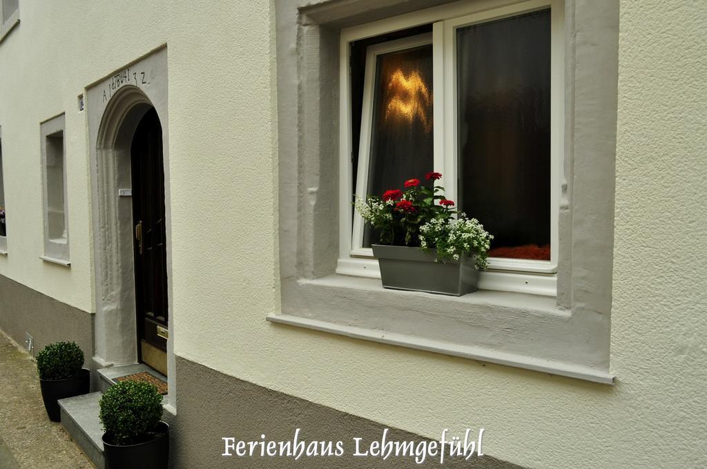 Lehmgefuehl, Design Vier, La Petite Maison Trèves Extérieur photo