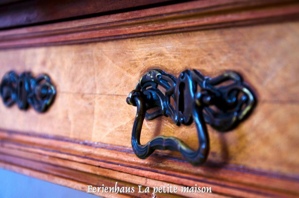 Lehmgefuehl, Design Vier, La Petite Maison Trèves Extérieur photo